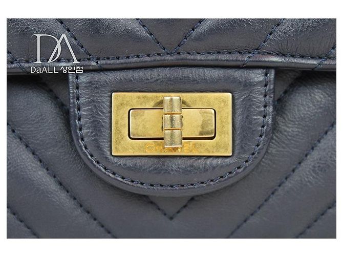 Chanel Serie Vintage Large Chevron Navy Blu - vista 4