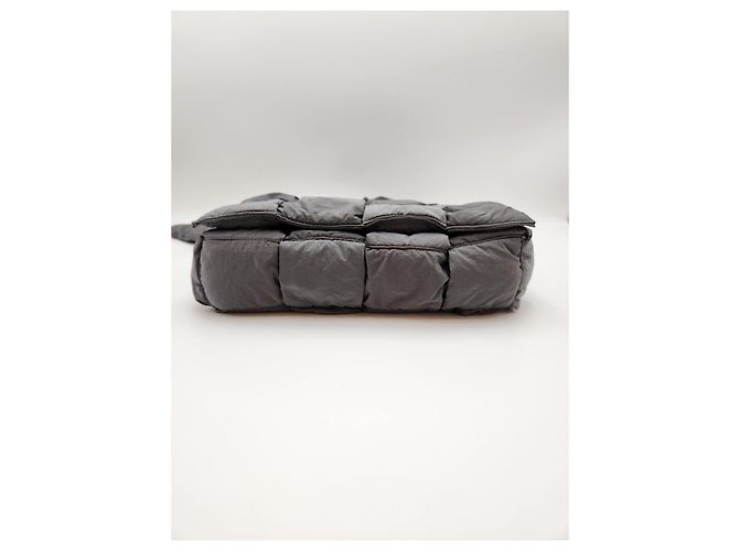 Cassette Bottega Veneta Bolso Bottega Padded Tech Gris Estado Castaño - vista 10