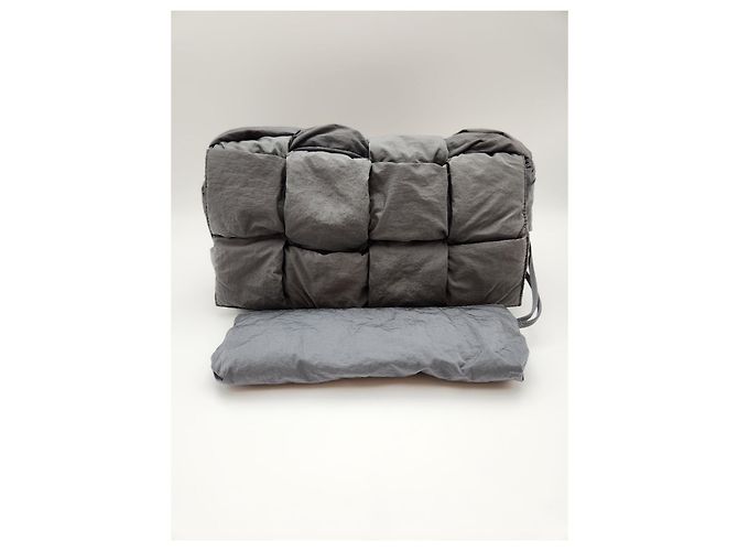 Cassette Bottega Veneta Bolso Bottega Padded Tech Gris Estado Castaño - vista 16