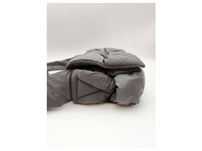 Cassette Bottega Veneta Bolso Bottega Padded Tech Gris Estado Castaño - vista 3