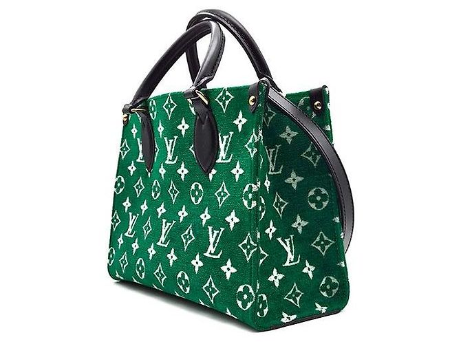 Louis Vuitton Monogram Velvet OnTheGo Verde - vista 2
