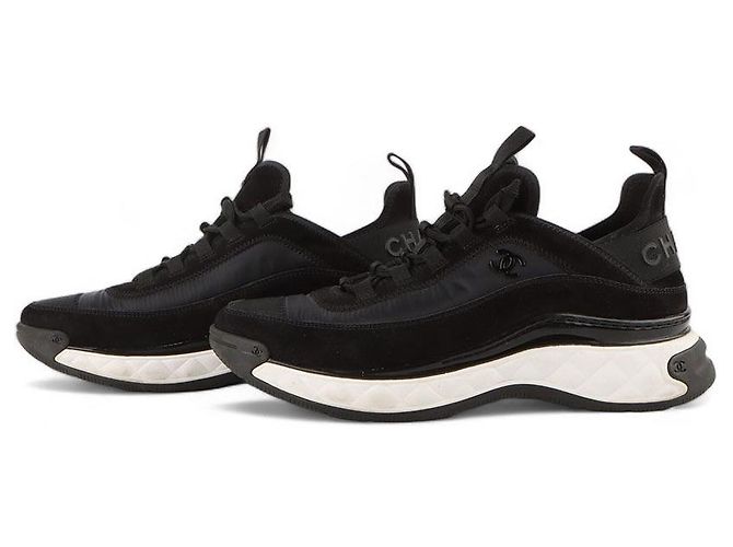 Chanel Sneaker aus Mischgewebe mit schwarzem CC-Logo - Ansicht 4
