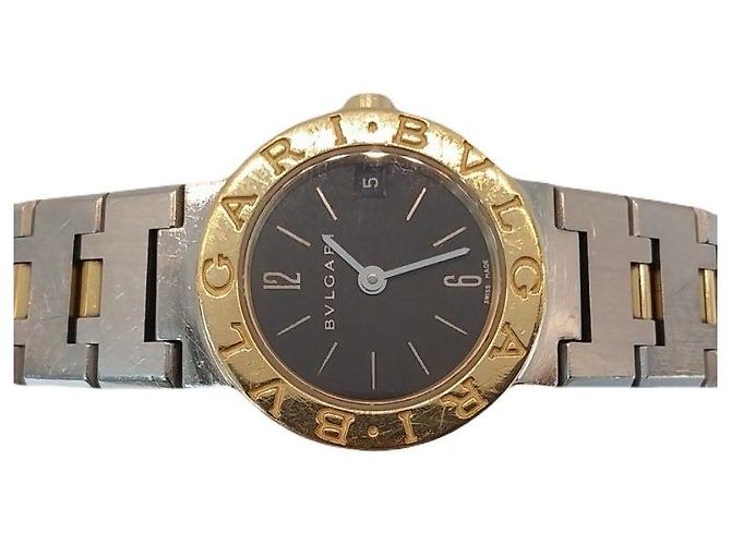 Relógio feminino Bulgari mostrador preto combinação ouro com data quartz - vista 2