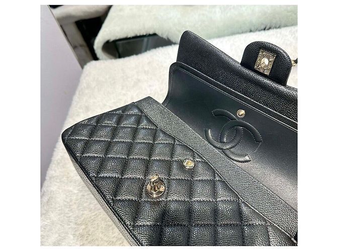 Chanel Caviar Classic Medium Gold-tone Dark Grey Series Marrone - vista 6