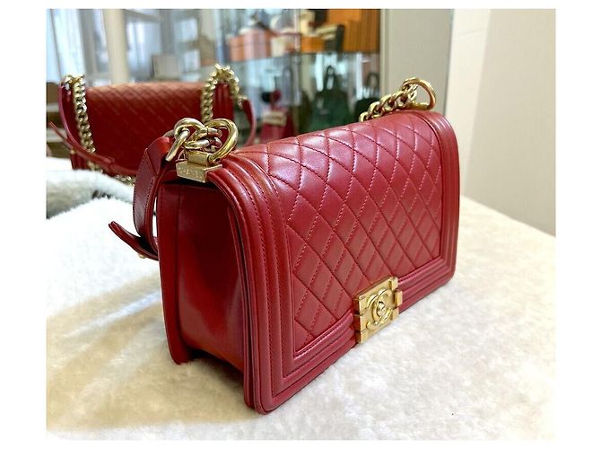 Chanel Borsa Boy in agnello Medium con finiture oro Collezione Rossa Rosso - vista 4