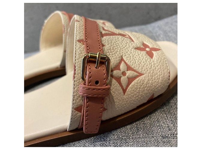 Louis Vuitton Sandalo Mule Monogram Sandal Slide Pink Rosa - vista 3