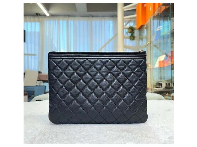 Clutch Chanel New Medium Caviar Black/Gold Series Nero - vista 2