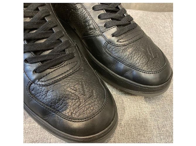 Louis Vuitton Sneaker Boots Revolie Black Nero - vista 3