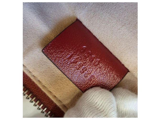Gucci Clutch Matelassé GG Marmont rossa Rosso - vista 12