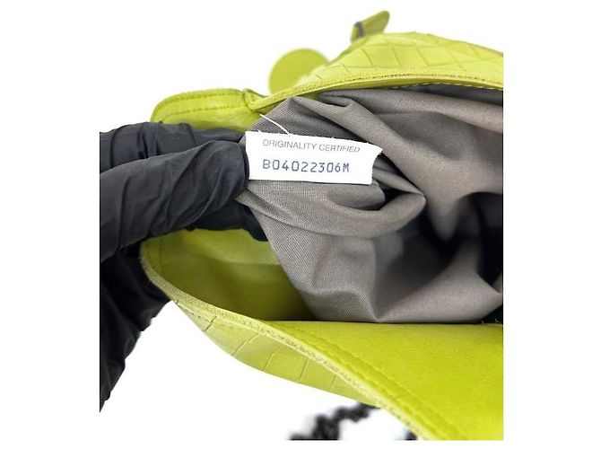 Bottega Veneta Lime Schultertasche - Ansicht 9