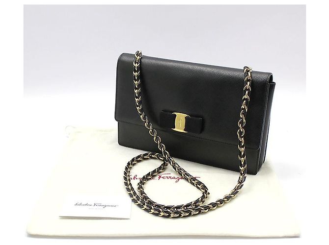 Salvatore Ferragamo Borsa a tracolla Vara Gini in pelle nera con catena dorata Nero - vista 2