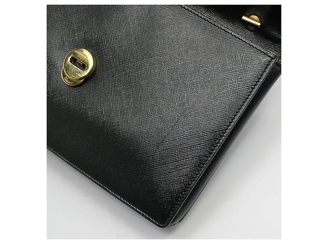 Salvatore Ferragamo Borsa a tracolla Vara Gini in pelle nera con catena dorata Nero - vista 9