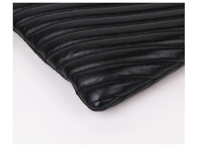 Saint Laurent Nuova clutch medium con tracolla chevron Nero - vista 8