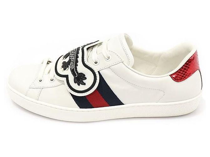 Gucci Sneakers WEB Ace da uomo in pelle di vitello bianca con patch drago UFO Bianco - vista 4