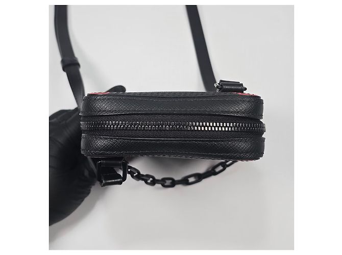 Louis Vuitton Borsa a tracolla Taiga Leather Rainbow Danube Argento - vista 8