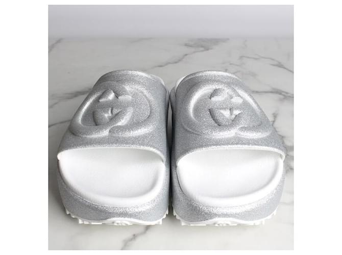 Gucci Sandali Slide Interlocking Argento Metallizzato - vista 5