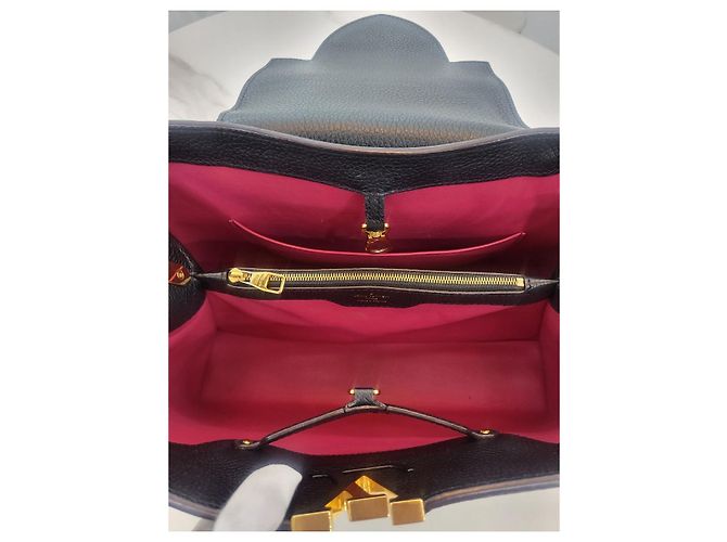 Louis Vuitton Borsa Tote Capucines mm in pelle Taurillon nera Nero - vista 17