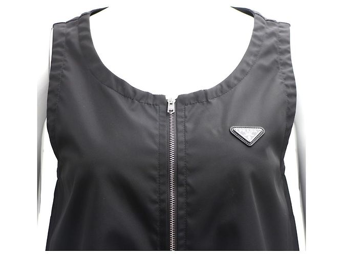 Prada Abito a canotta in nylon con logo triangolare e mezza zip Nero - vista 10