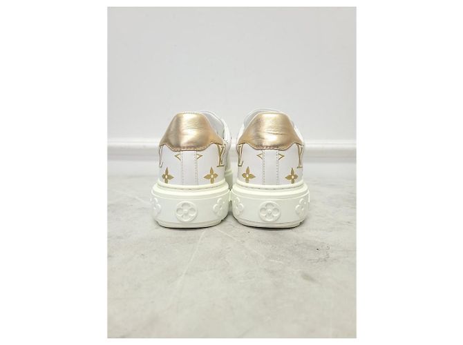 Louis Vuitton Timeout Sneaker mit weißgoldener Schriftlogo - Ansicht 6