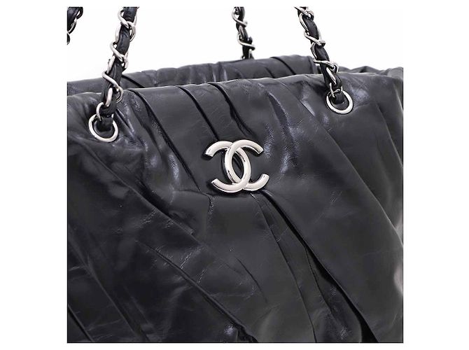 Chanel Borsa shopper e borsa a tracolla Season in pelle nera con catena CC Nero - vista 6