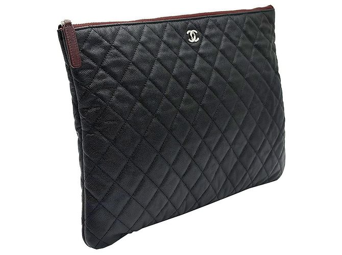 Chanel Clutch Large Classica in Caviar Nero con Logo CC Oro - vista 4