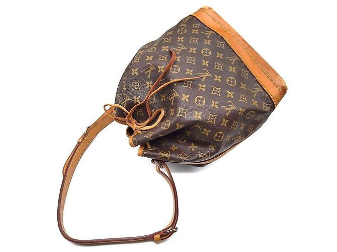 Louis Vuitton Monogram Petit Noe Marrone - vista 4