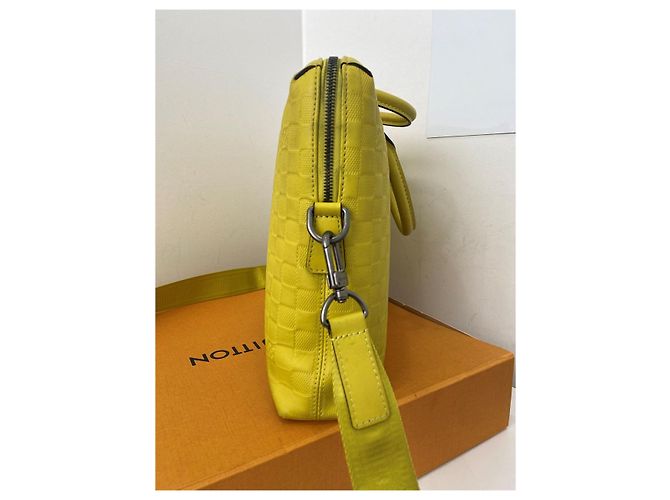 Louis Vuitton Portadocumenti Business Document Bag Damier Infinite Giallo - vista 8