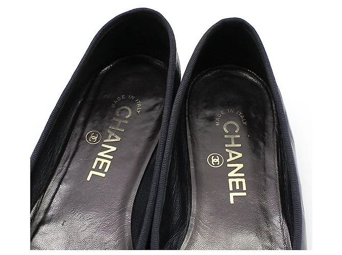Chanel Ballerine bicolore blu metallizzato e bordeaux con nastro - vista 11