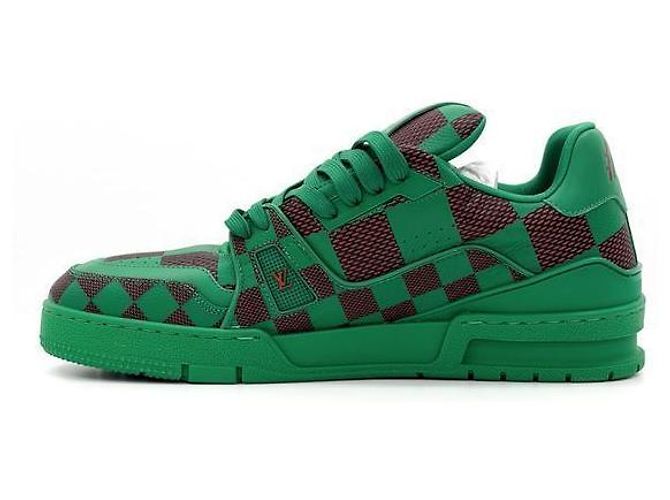 Louis Vuitton Sneakers LV Trainer Pharrell Damier Pop da uomo Verde - vista 4