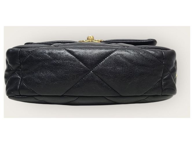Chanel Borsa con patta in agnello nero Medium Interno Chip - vista 7