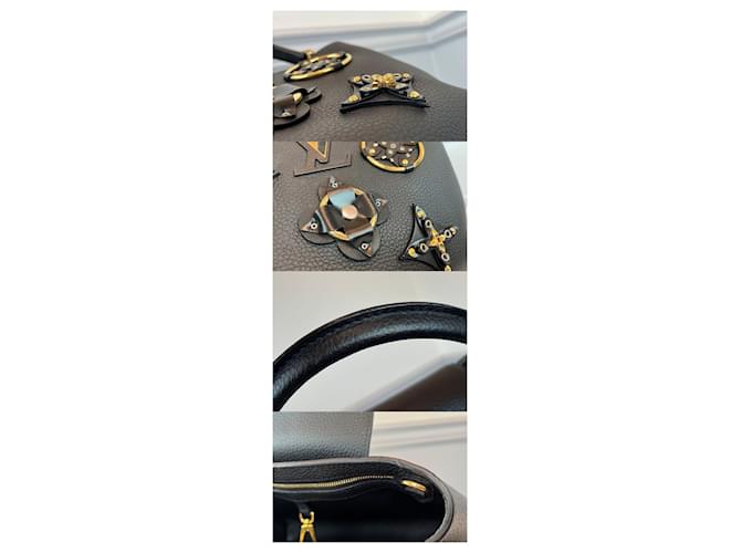 Louis Vuitton Flower Capucines PM Black Nero - vista 16