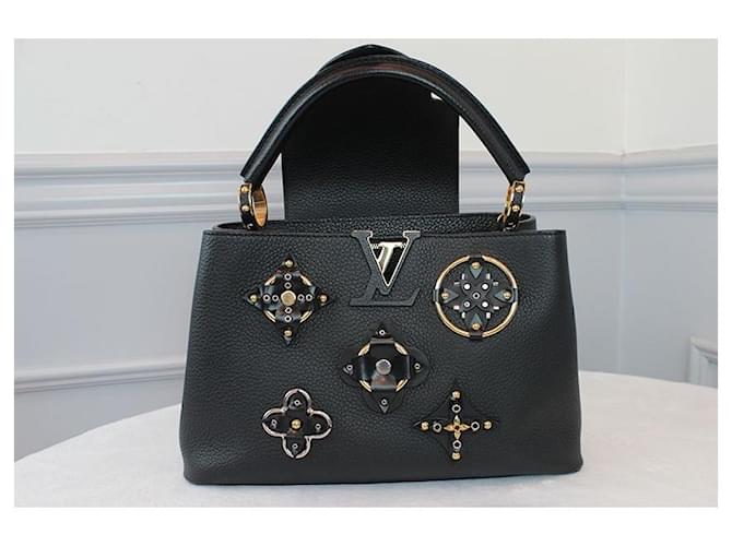 Louis Vuitton Flower Capucines PM Black Nero - vista 3