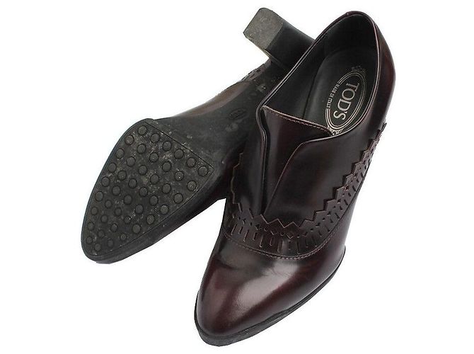Tod's Bota de cuero perforado burdeos Roja - vista 3