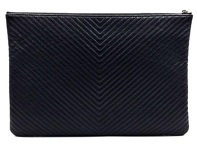 Chanel Clutch Chevron in Caviar Large Nero - vista 3