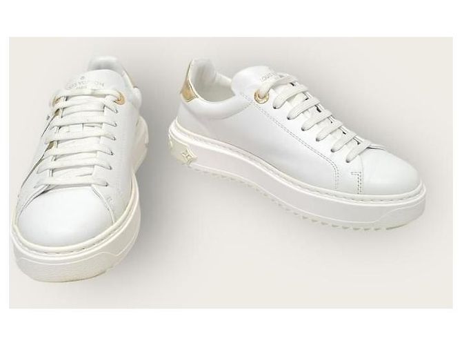 Louis Vuitton Timeout Sneaker mit weißgoldenem Kreislogo - Ansicht 4