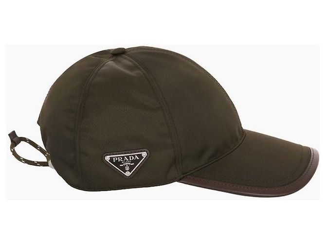 Prada Cappellino in Re-Nylon Speedlock verde Selva Nero - vista 4