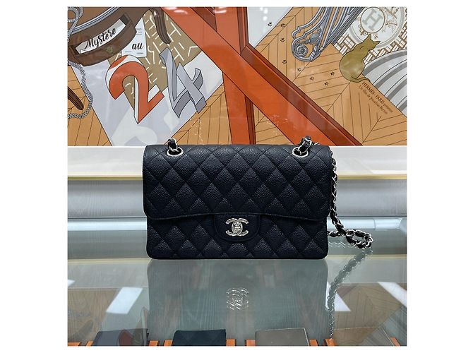 Chanel Borsa Classic Small Flap Bag Caviar Nero Argento - vista 3