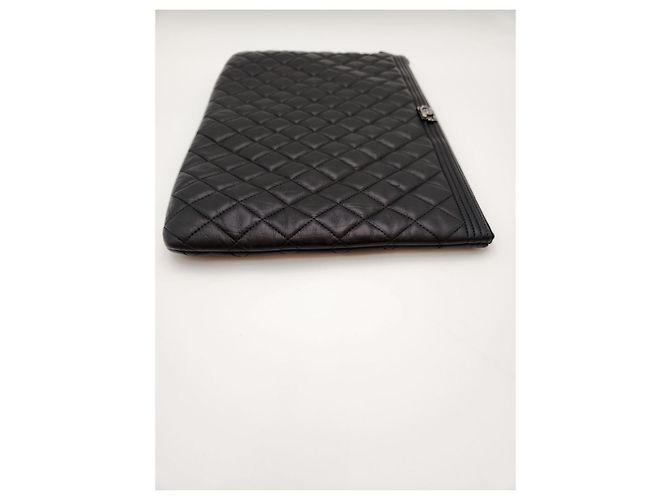 Chanel Clutch Boy Large Black Series Nero - vista 9