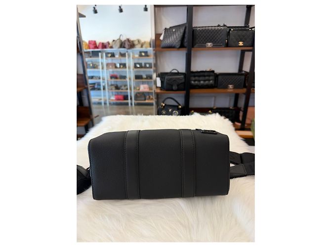 Louis Vuitton Keepall Aerogram Black Crossbody Nero - vista 10