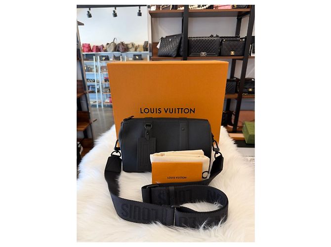 Louis Vuitton Keepall Aerogram Black Crossbody Nero - vista 2