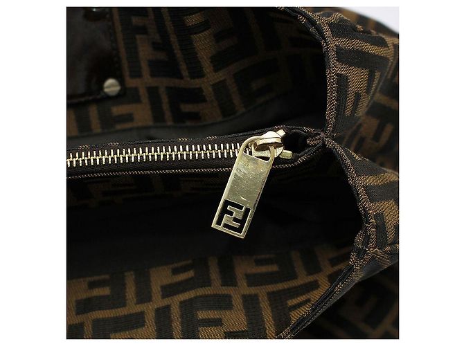 Fendi Bolsa de ombro com corrente larga Juka Mia Marrom - vista 9