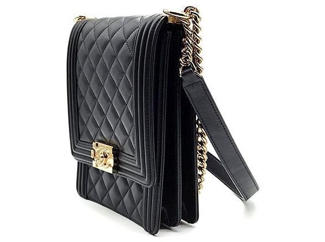 Chanel Bolso Boy con solapa vertical de piel de cordero Negro - vista 2