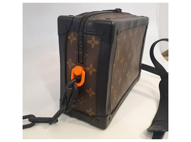 Louis Vuitton Borsa a tracolla Soft Trunk Nero - vista 3