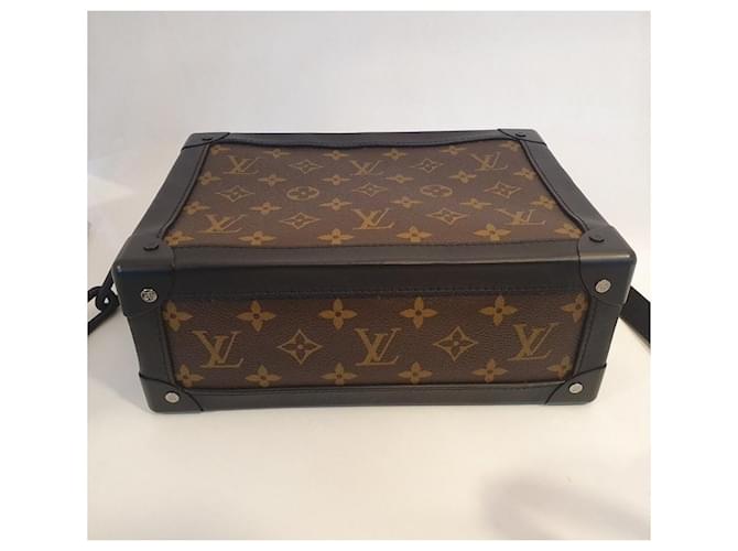 Louis Vuitton Borsa a tracolla Soft Trunk Nero - vista 7