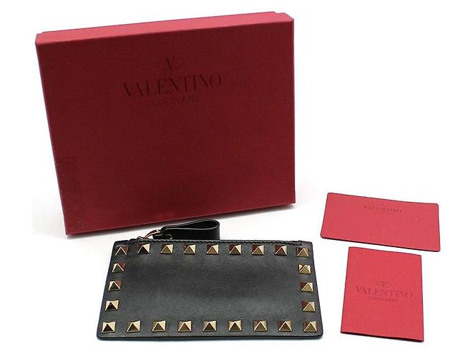 Valentino Schwarzes Leder-Kartenetui mit Gold-Rockstud-Reißverschluss - Ansicht 2