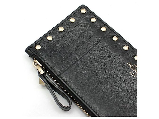 Valentino Schwarzes Leder-Kartenetui mit Gold-Rockstud-Reißverschluss - Ansicht 7