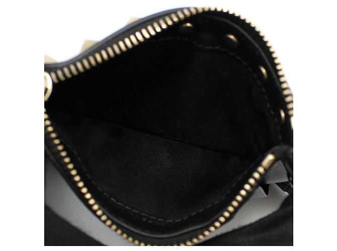 Valentino Schwarzes Leder-Kartenetui mit Gold-Rockstud-Reißverschluss - Ansicht 8