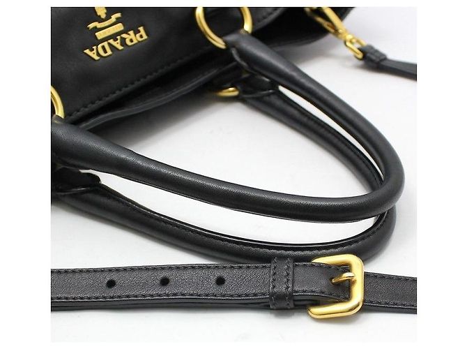 Prada Borsa a tracolla in morbida pelle di vitello nera e oro Nero - vista 4