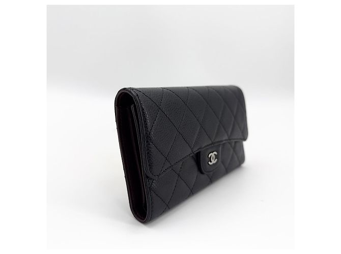 Chanel Portafoglio Flap in Caviar Argento Classico Nero - vista 4