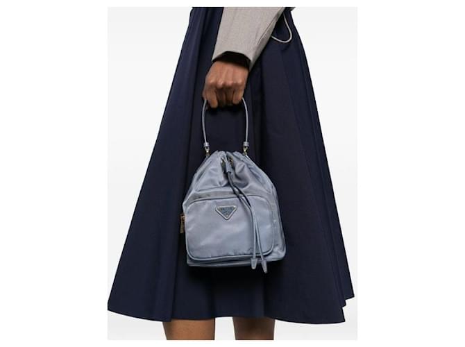 Prada Borsa a secchiello Duet Re-Nylon Blu - vista 7
